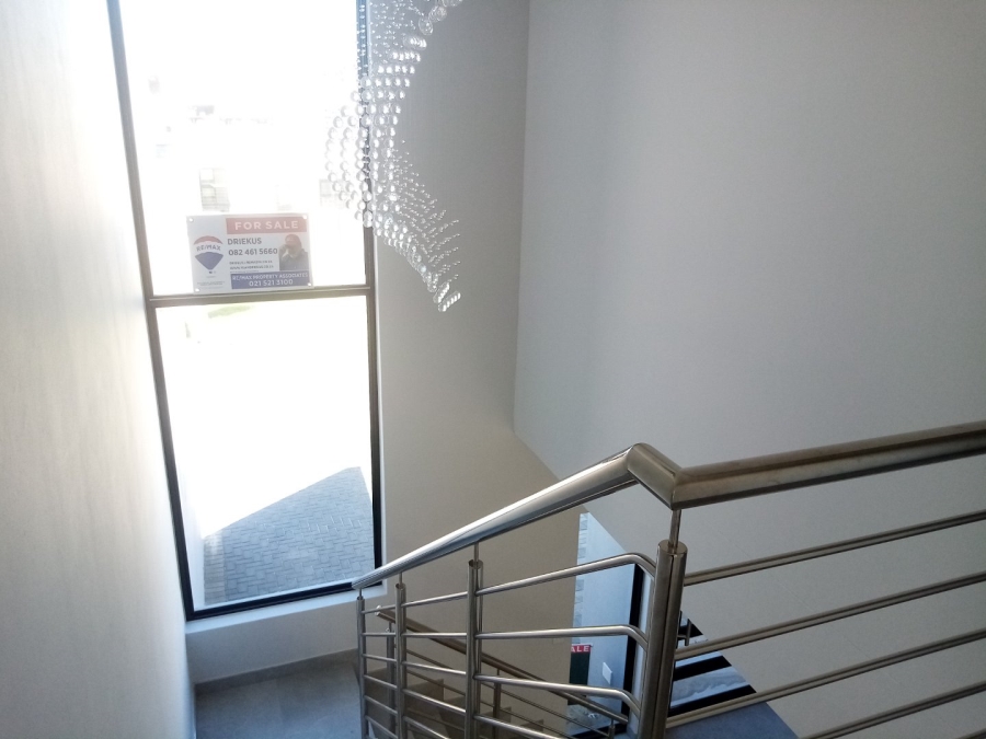 4 Bedroom Property for Sale in Sandown Western Cape